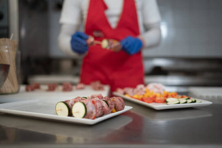 preparazione spiedini (1)