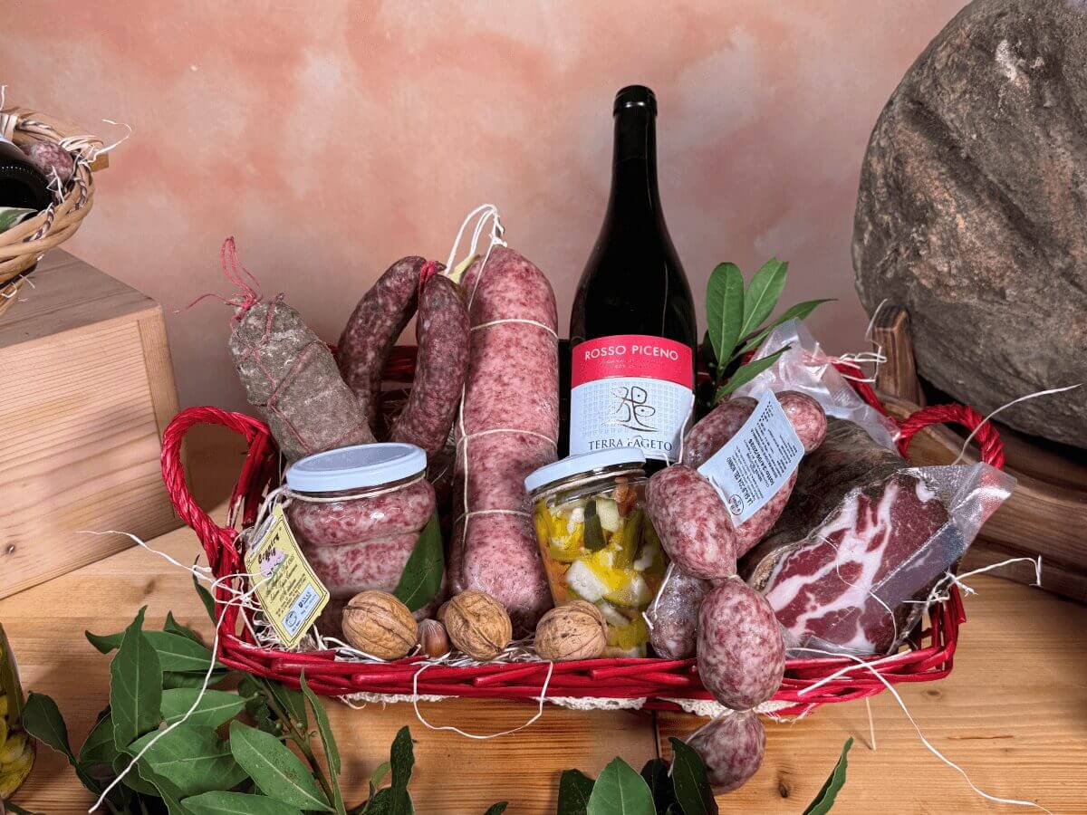 Cesto natalizio con confezione a vista - Image 1